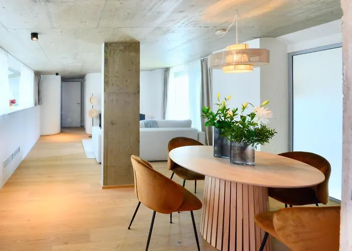 High End Attic Flat In The Centre *